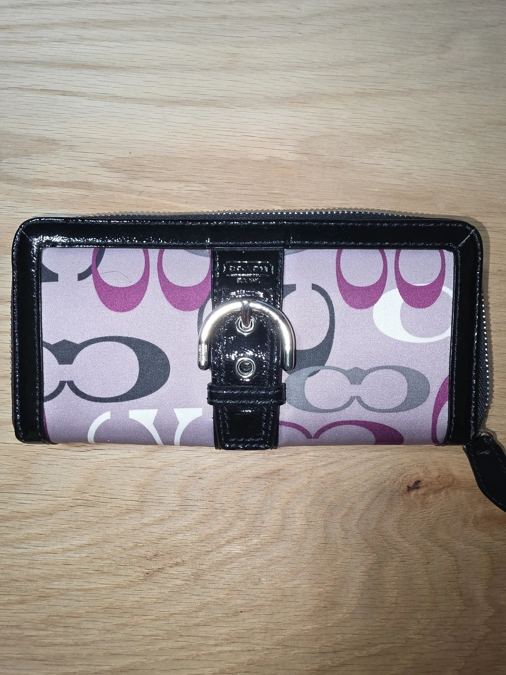 Coach Signature Buckle Zip Wallet in Purple/Black